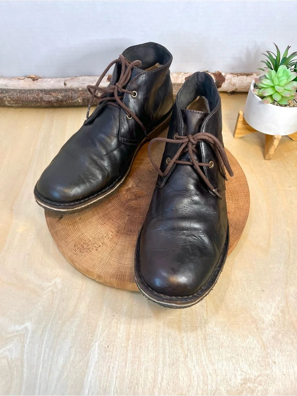 UGG | Leighton Men's Leather Chukka SN 3275 Size 11 Brown